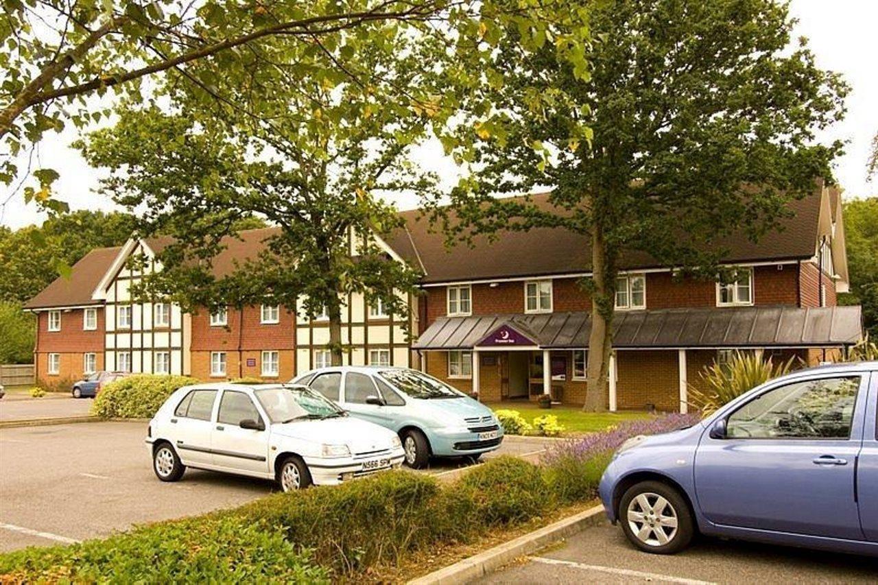 Premier Inn London Gatwick Airport East Crawley  Bagian luar foto